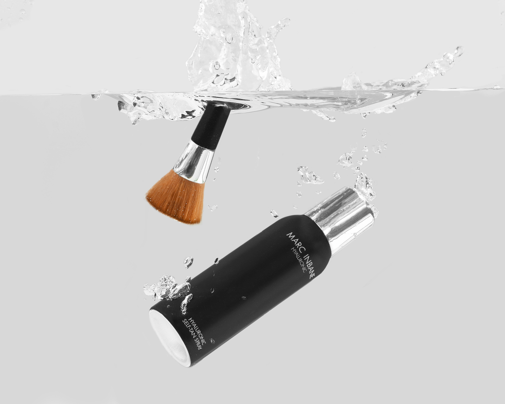 La Beaute Set - hyaluronic self-tan spray & kabuki brush & clutch